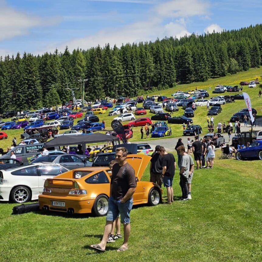 DEEP MOUNTAIN Autotreffen auf der Simonhöhe im Juni 2024