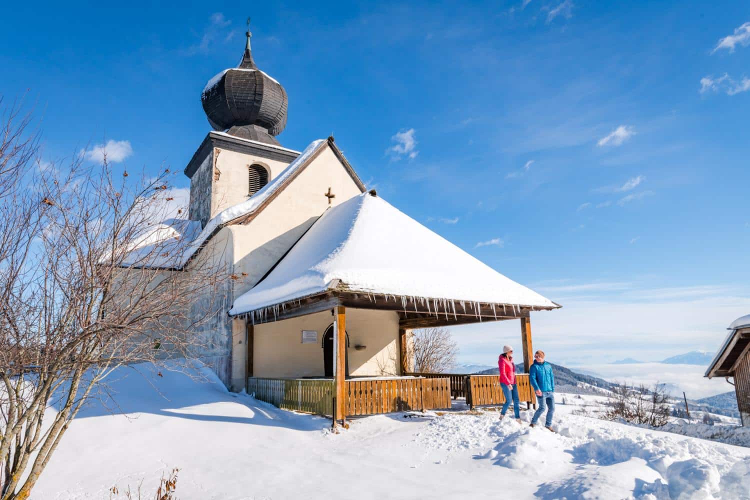 Winterlich verschneite Landschaft rund um Hoch St. Paul auf der Simonhöhe